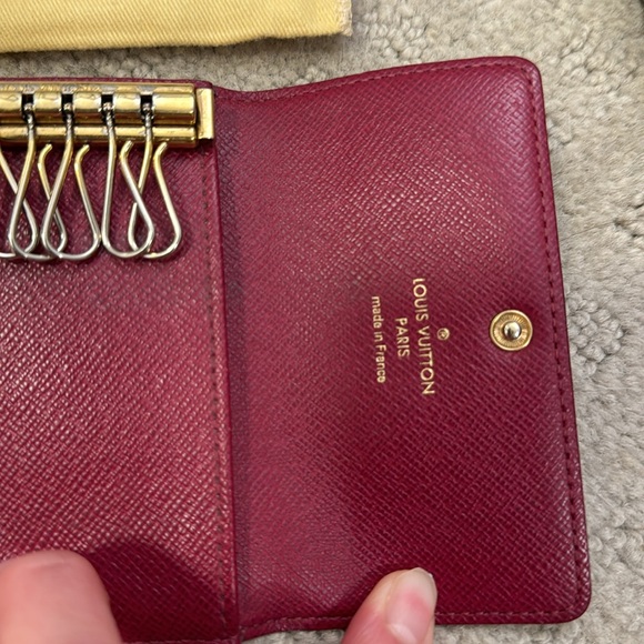 Louis Vuitton 6 Key Mono Fuchsia - Picture 4 of 9
